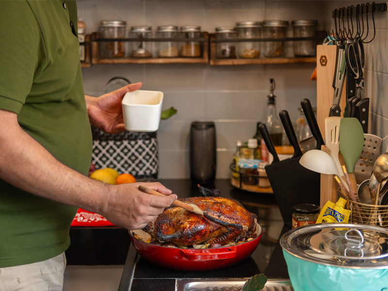 Chef Martins adds the final touches before serving – Beautiful Homes